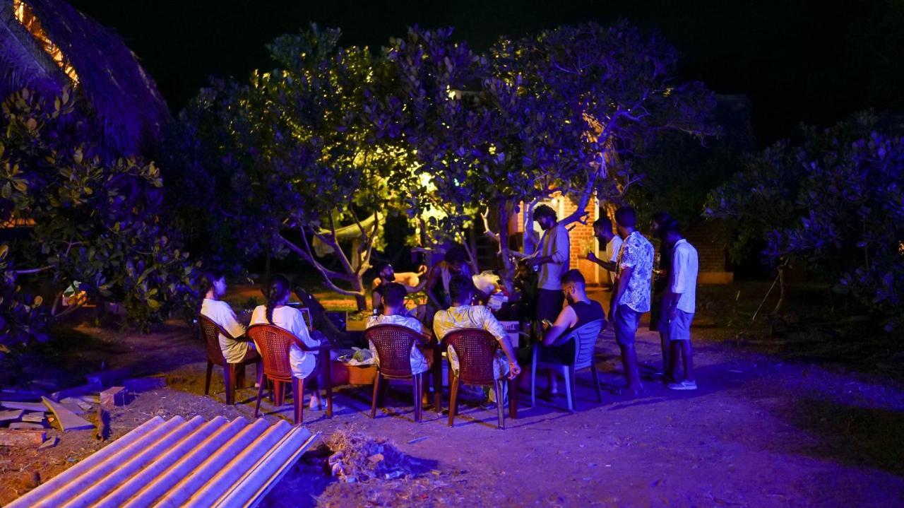 Boomerang Community Auroville Buitenkant foto