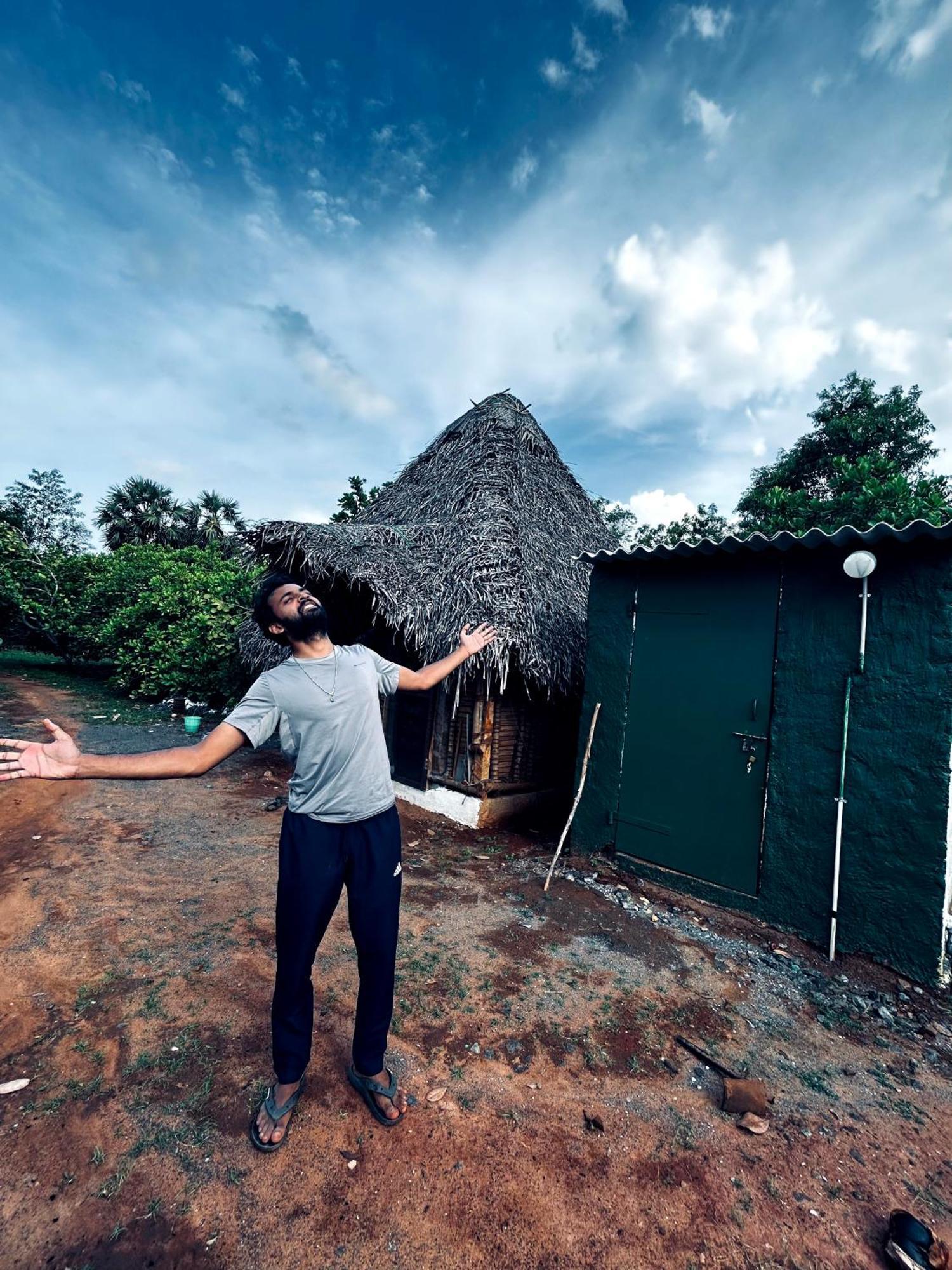 Boomerang Community Auroville Buitenkant foto